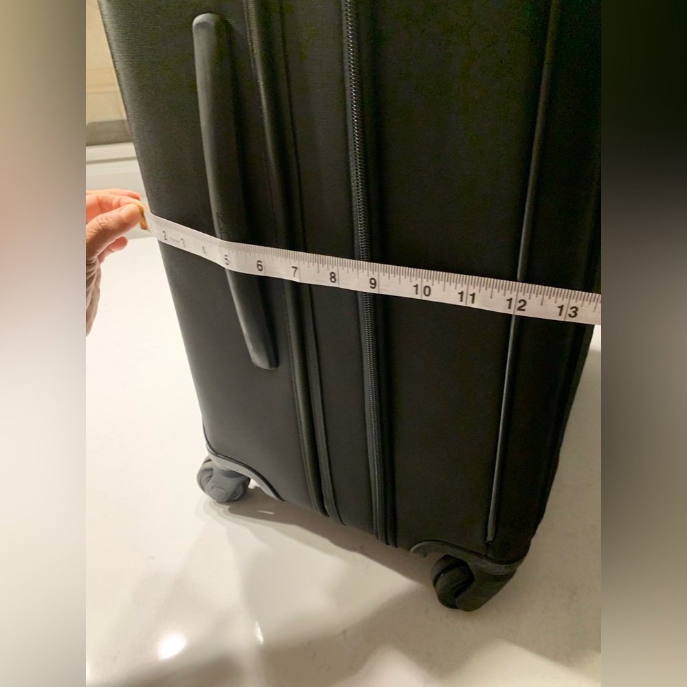 TUMI PreOwned Large Black W/Gold Accents Deluxe Check In Luggage Velour lined - Picture 14 of 16